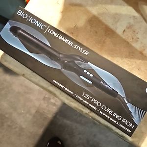 Bio Ionic long barrel styler